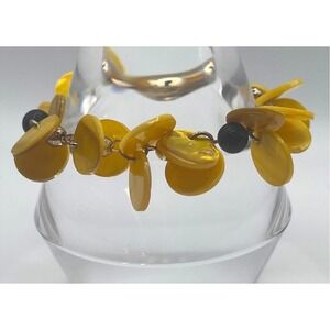 Yellow Shell Disc Bracelet —‎ Dangle Charm Style, Magnetic Clasp, 8"